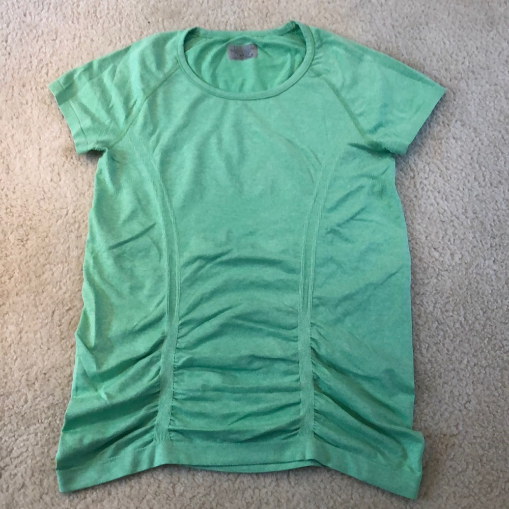 Athleta rouched short sleeve shirt